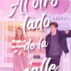 AL OTRO LADO DE LA CALLE [RUSTICA]