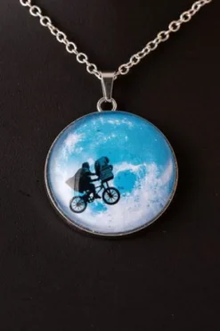 E.T. EL EXTRATERRESTRE: VOLANDO FRENTE A LA LUNA (COLLAR)