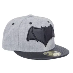 GORRA DE BEISBOL DC: BATMAN V SUPERMAN LOGO BATMAN (COLOR GRIS Y NEGRO)