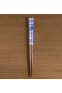 NICKY, LA APRENDIZ DE BRUJA (STUDIO GHIBLI): PALILLOS LACADOS DE MADERA MORADOS 21 CM [CAJA]